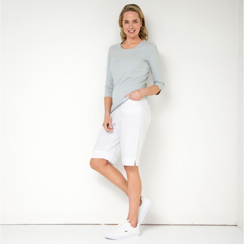 B Essentials 3/4 Sleeve Tee image number 7
